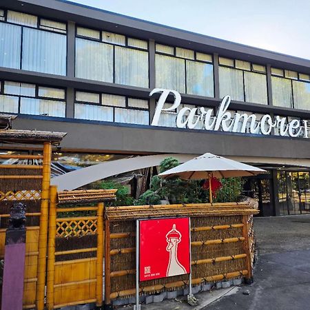 The Parkmore Hotel Мелбърн Екстериор снимка