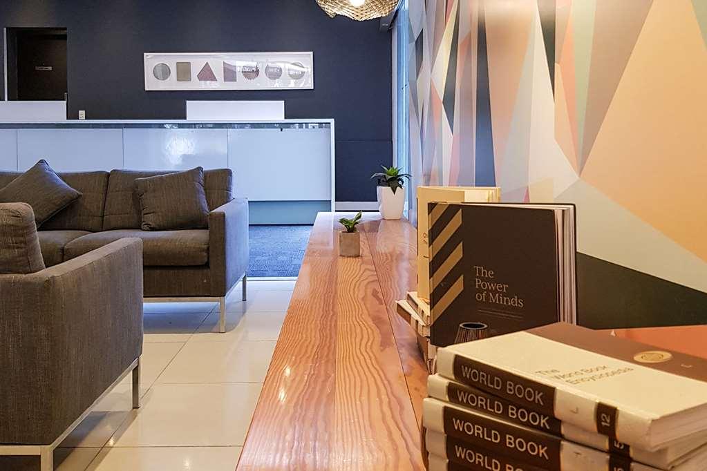 The Parkmore Hotel Мелбърн Интериор снимка