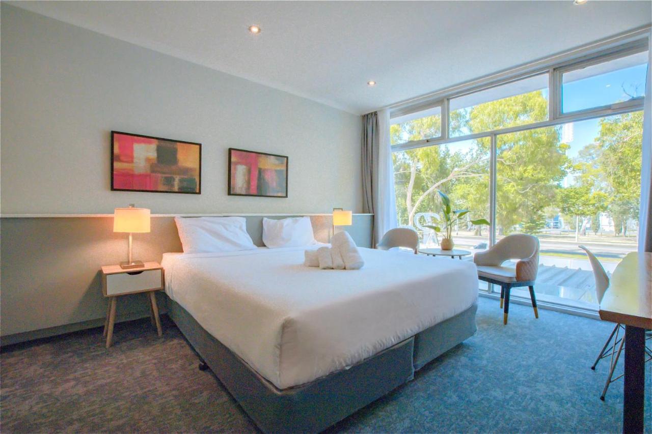 The Parkmore Hotel Мелбърн Екстериор снимка