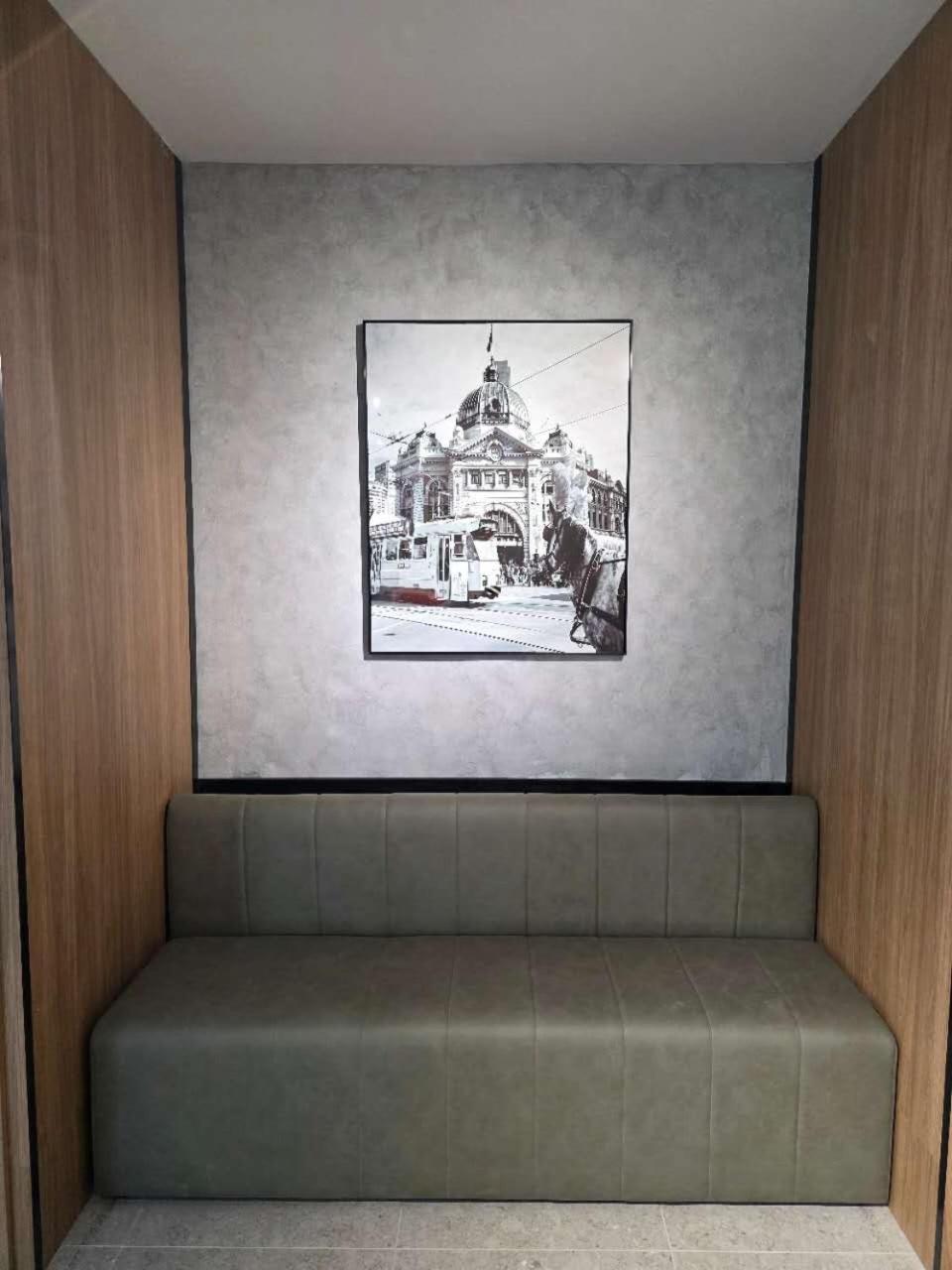 The Parkmore Hotel Мелбърн Екстериор снимка